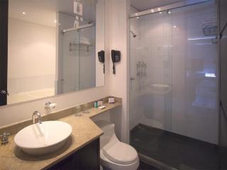 Hotel 104 Art Suites - 9