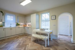 Cleveland House by Winterton Cottages - Winterton-on-Sea - 2