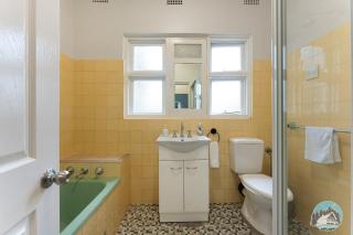 Aircabin - Blakehurst - Spacious - 5 Beds House - Sydney - 3
