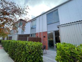 Central City Convenience With Free Parking - 7