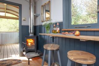 Hawkings Hideaway - 7