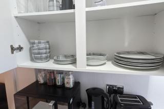 BARTON BEACHSIDE - Stylish Studio Apartment, Double & Single - Central Beach & Promenade Location - Over 21's, Family Friendly Only, ID Required - 8
