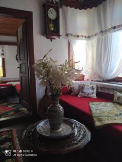 Tarihi Osmanlı Evi - Beyzadeler Konağı Ev Sahibi ve Yöneticisi - Bekir Yenerer Ruhsat No 14-75 - 1