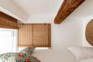 Appartement authentique situé en plein centre d'Antibes - 1