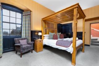 Dornoch Castle Hotel - 2