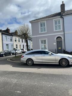 The Lily Pad - Cheltenham Townhouse, a short walk to Town Center and Racecourse - Cheltenham - 0