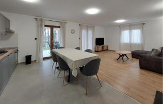 Lovely Home In Podpican With Wifi - 8