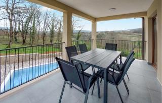 Lovely Home In Podpican With Wifi - 7