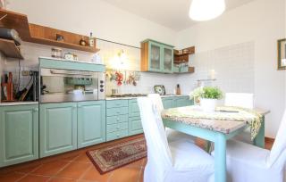 2 Bedroom Awesome Home In Pozzuoli - Pozzuoli - 7