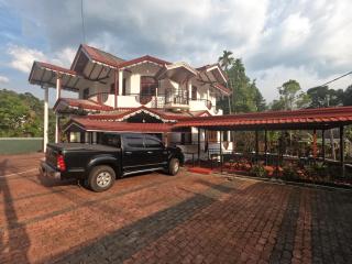 Rafting Reach Layathraa - Nawalapitiya - 0
