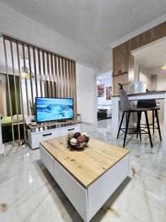 Acvi LUX - City Center by Seafront - 8