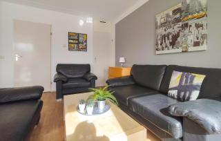 Amazing Home In Vlagtwedde With Wifi - 1