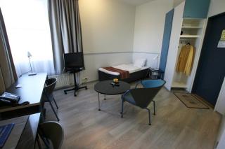 Skyline Airport Hotel - 7