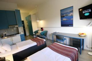 Skyline Airport Hotel - 4