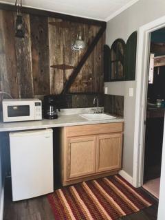 Deer Hollow Cottage at Tradewinds - Eureka Springs - 5