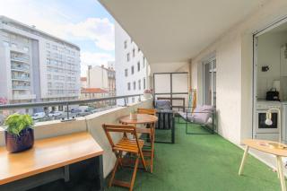 Fonctionnel et Calme avec parking gratuit - Villeurbanne - 9