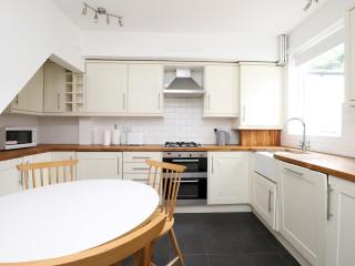 Sunny Victorian 2BR Townhouse Oxford Pass the Keys - Oxford - 8