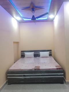 Shri KrishanMohini Home Stay - 1