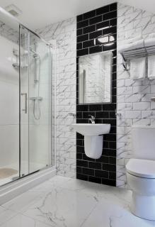 The Bailie, Main St Bailieborough, A82T6C6 - 7