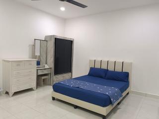 8Pax comfortable setia residen - Sitiawan - 8