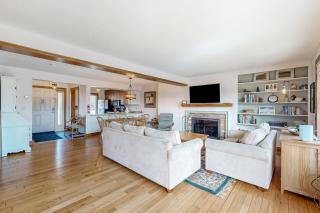 Saltbox 12B - White River Junction - 2