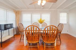 The Cottage - Downtown Rockport - 2