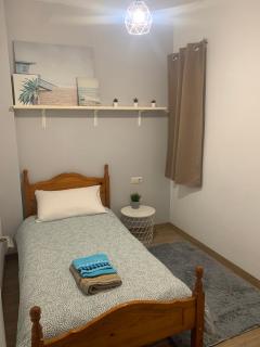 Apartamento céntrico a 1km de la playa. - Puentedeume - 1