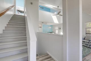 Bright and Airy Myrtle Beach Condo 1 Block to Ocean - Myrtle Beach - 1