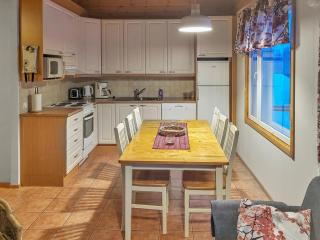 Holiday Home Hilla 2 by Interhome - Äkäslompolo - 4