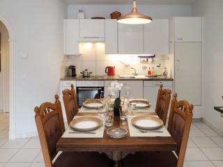 Apartment Alpes et Lac 2 by Interhome - Champex - 4