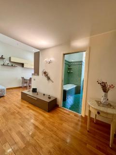 Luisa Apartments - Naples - 8