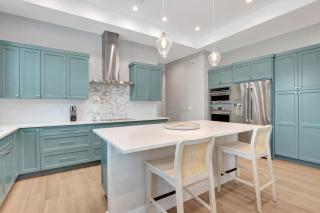 Timeless Sophistication Discover Coastal Chic Living - 4