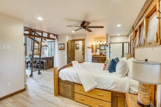 Cle Elum Cabin with Hot Tub, Fire Pit and Deck! - Cle Elum - 2