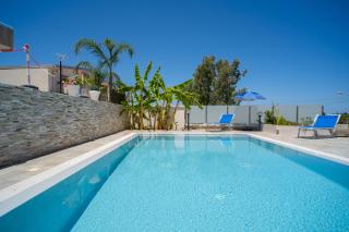 holiday inn endless summer - Alcamo - 8