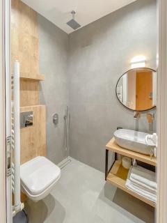 Luxury Apartment in City Center near NDK - Sofia - 5