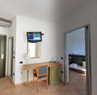 Hotel Plaza - 6