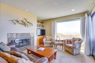 Watsonville Condo with Ocean Views and Beach Access - 9