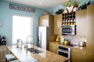 Diamond Beach Resort - A Shore Thing - Galveston - 2
