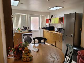 Nice single bedroom near QMC - 7