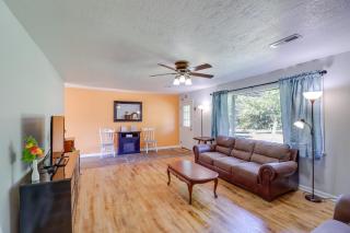 The Old Parsonage Pindall House with Patio! - - 5