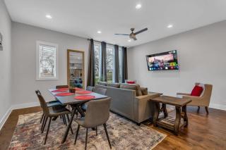 NEW Luxe 4BR 12 Beds - RoofDeck Views - Chefs Kitchen - Nashville - 6
