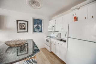 Fort Myers Beach Studio - Sunset and Ocean Views! - Fort Myers Beach - 1