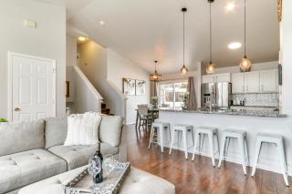 Spokane Valley Home with Fire Pit - 1 Mi to Trails! - Spokane Valley - 5
