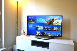Huge 2-Bedroom Flat, sleeps 6 in Leicester City Centre - exclusive offers on extended stays - - 3