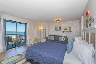 Immaculate Ocean View Condo with Endless Ocean Views- Bluewater Resort 811 - Myrtle Beach - 9