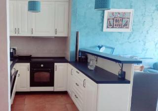 Central City Apartment - Bar - 3