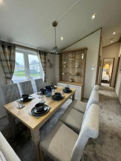 Golden Anchor - The Oakland Lodge - Coastal Caravan Breaks - Chapel Saint Leonards - 6