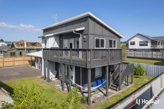 Beach Daze - Waihi Beach Holiday House - Waihi Beach - 0