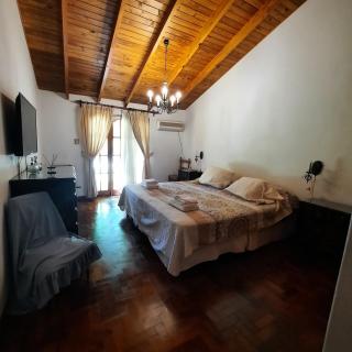 HERMOSA CASA en CHACRAS DE CORIA - Chacras de Coria - 5