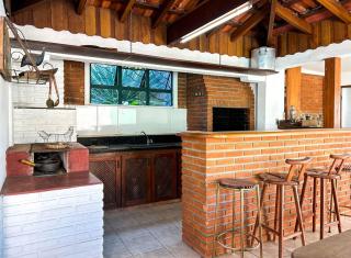 Incrivel casa com lazer completo e WiFi -Ibiuna SP - 9